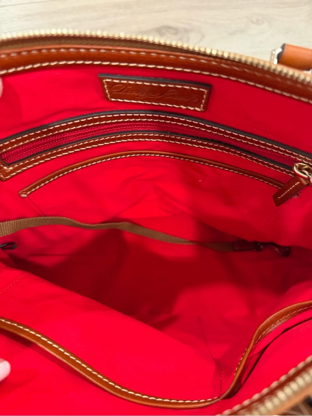 Dooney & Bourke Pebble Grain Small Zip Satchel In Caramel